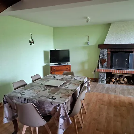 Vakantiehuis La Maison Chaleureuse Et Reposante De Perignat *